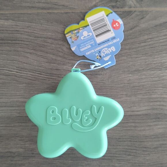 Bluey Star ⭐️ Ornament with Character Figure - Picture 2 of 2